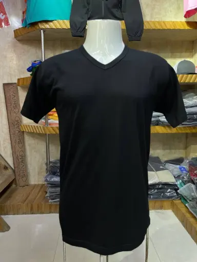 V-Neck Black